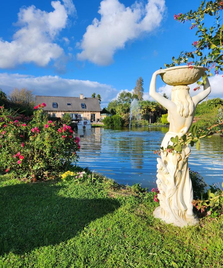 Bed and Breakfast Domaine Du D-Day Saint-Come-du-Mont Exteriér fotografie